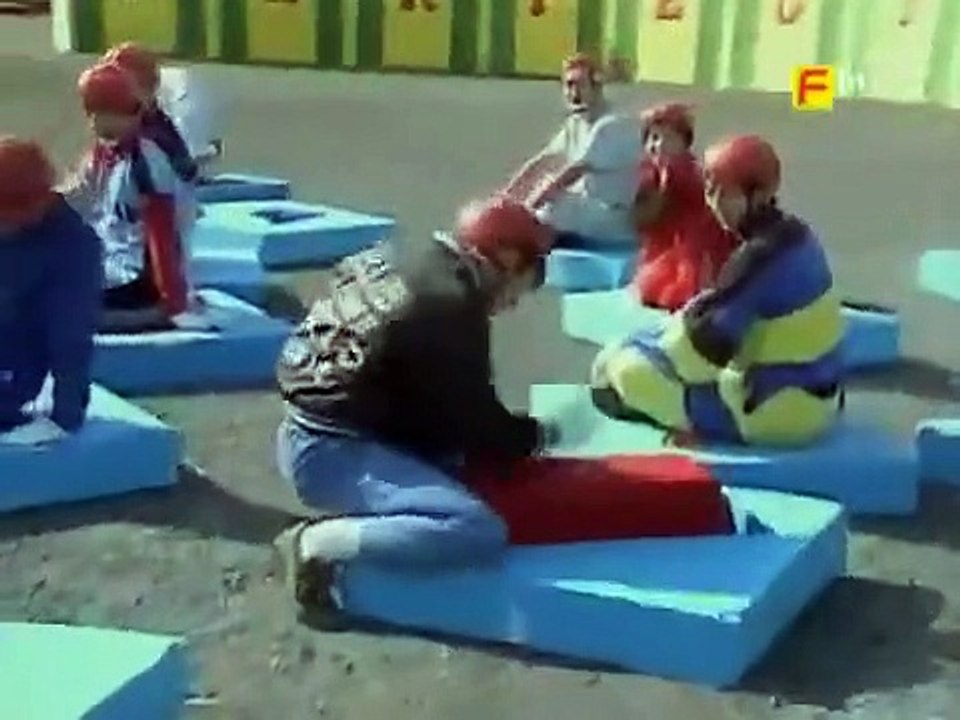 Takeshi's Castle - Se4 - Ep11 HD Watch