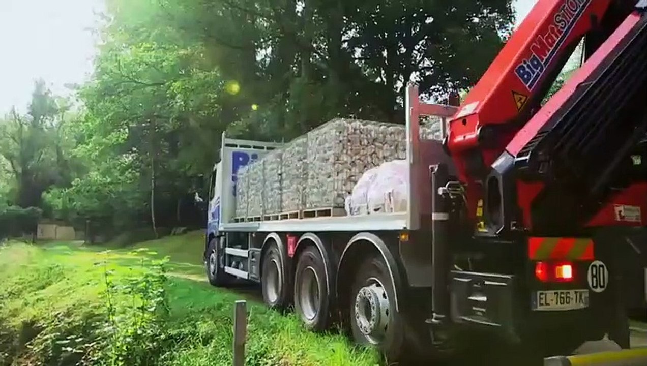 Escape to the Chateau - DIY - Se1 - Ep15 HD Watch