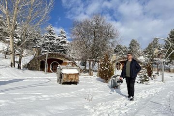 Sivas'ta 105 yerleşim yeri yolu, kardan kapalı