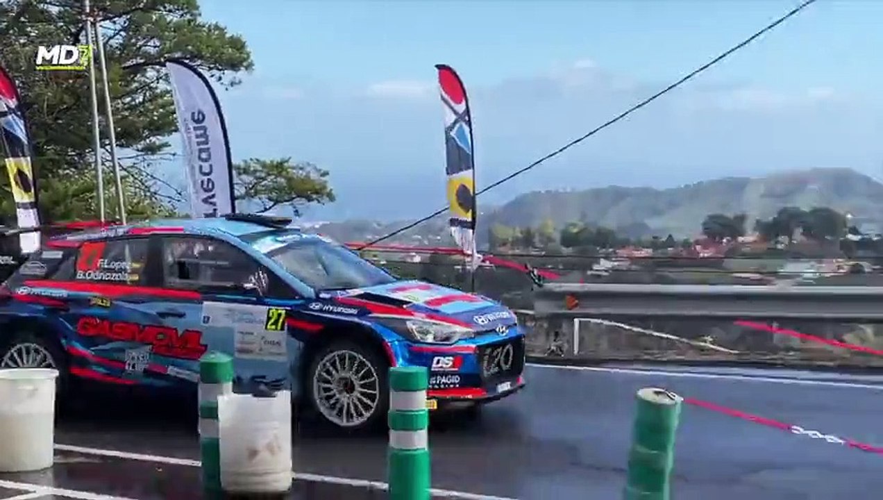 Virage en épingle assez technique (Rallye)