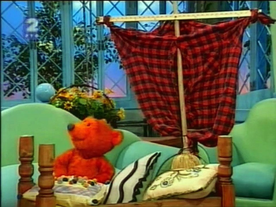 Meda u velikoj plavoj kuci - Voda, voda posvuda