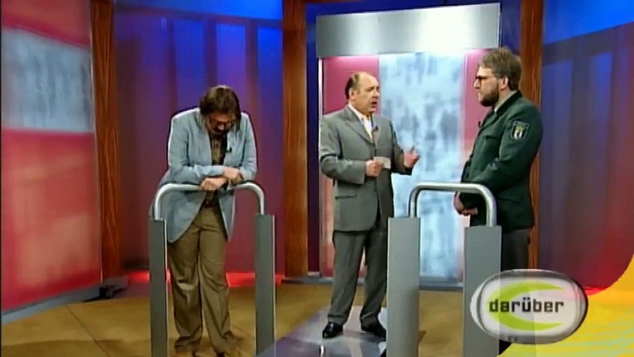 Hape Kerkeling-Wildschweinplage im Schrebergarten - video Dailymotion