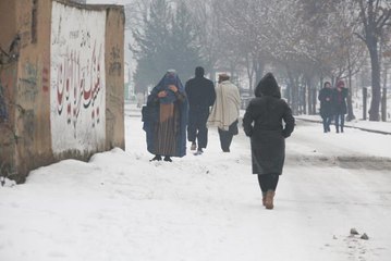 Afganistan'ın başkenti Kabil'de yoğun kar yağışı etkili oldu