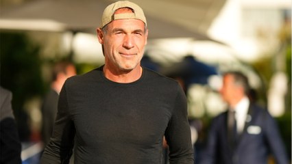 Voici - Mike Horn : son passé militaire trouble en Afrique du Sud fait polémique