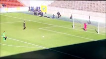 Vous n'avez jamais vu cette façon de tirer un penalty