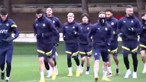 Fenerbahçe'de neşeli antrenman