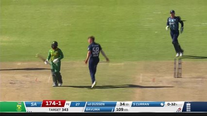 Curran celebrates in Bavuma’s face after dismissal
