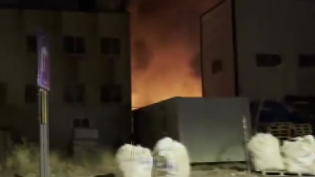 대구 달성군 창고에서 불...다친 사람 없어 / YTN