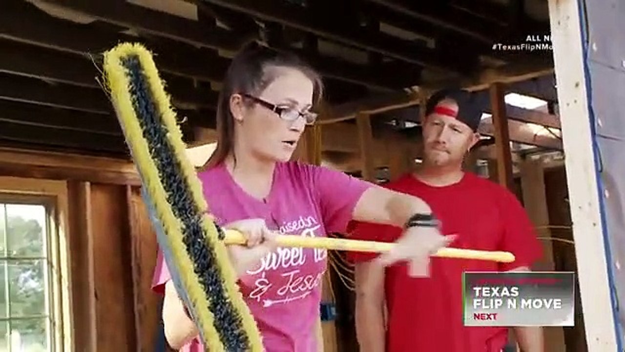 Texas Flip and Move - Se7 - Ep11 - Paige and Raf's Lakeside Cabi HD Watch