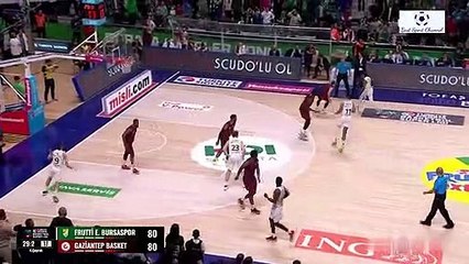 Zach Auguste İnanılmaz Maçın kaderini belirleyen smaç