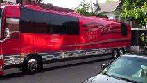 Never Shout Never - BUS INVADERS (Revisited) Ep. 186