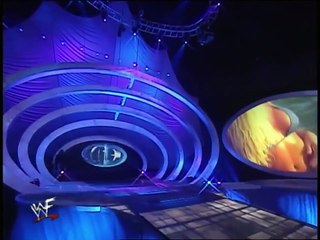 Lita vs Trish Stratus: SmackDown July 12, 2001