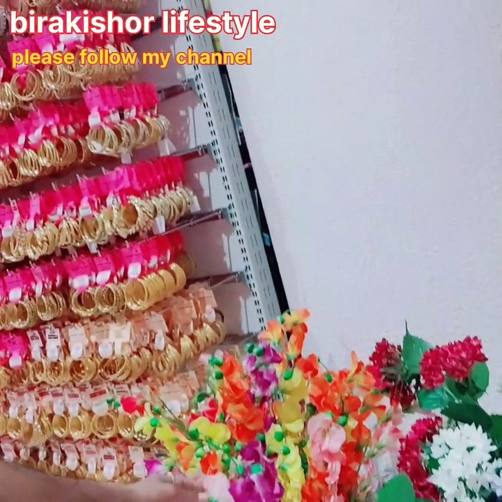 SHOPPING MALL IN  DUBAI  |  दुबई की शॉपिंग माल please follow my channel