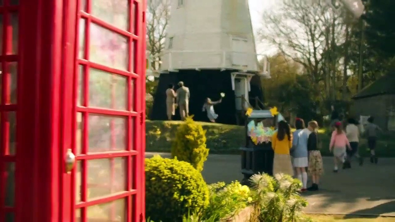 The Larkins - Se1 - Ep04 - In Which the Larkins Rescue the Railway Station HD Watch