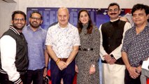 अनुपम खेर, नीना गुप्ता स्टारर फिल्म 'शिव शास्त्री बल्बोआ' की स्पेशल स्क्रीनिंग मुंबई में