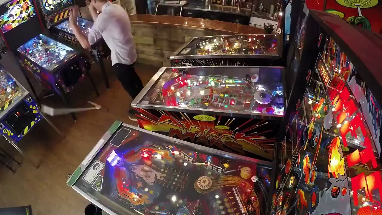 Furze World Wonders - Se1 - Ep04 - Supersized Pinball HD Watch