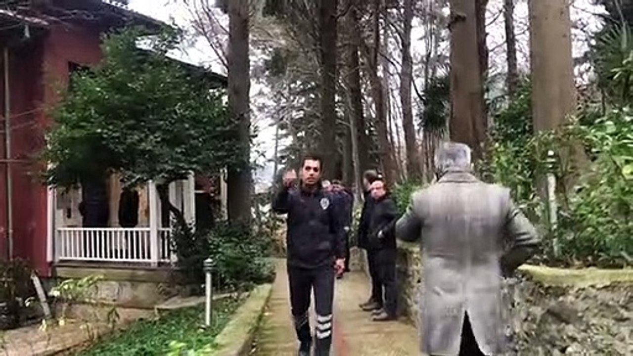 Mezunlar Derneği, polis destekli Sarıyer Kaymakamlığı kararıyla Boğaziçi’nden tahliye ediliyor