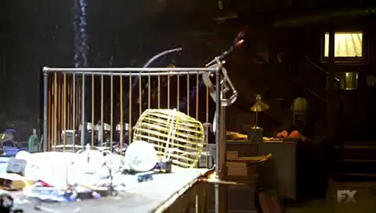 The Strain - Se1 - Ep11 - The Third Rail HD Watch