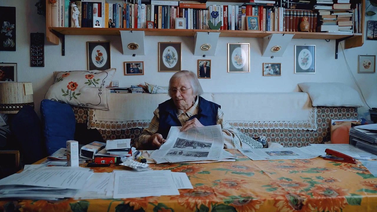 Die Kundin Trailer DF