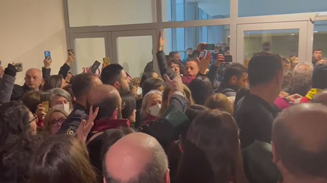 Duruşma öncesi gerginlik