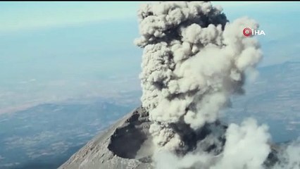 Popocatepetl Yanardağı havadan görüntülendi