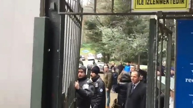 Boğaziçi Üniversitesi Mezunlar Derneği (BÜMED) tahliye ediliyor