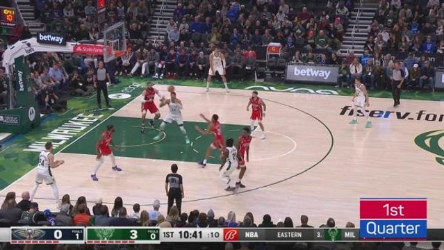 Giannis scores 50 again as Bucks dominate Pelicans