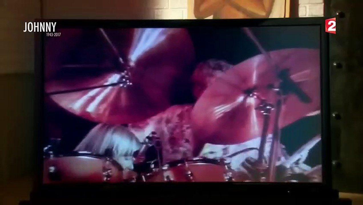 Johnny Hallyday et David Hallyday chantent "Sang pour Sang"