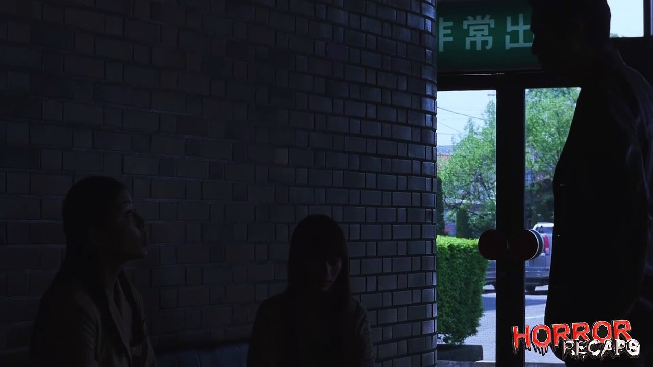 She Received A Voicemail From Her Future Self, Warning Of Her Death | Horror Movie Recap