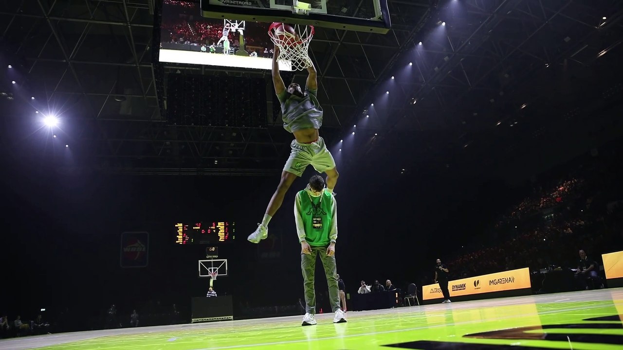 Sheffield Sharks' Hensy Sako wins BBL slam dunk contest as London Lions win trophy double