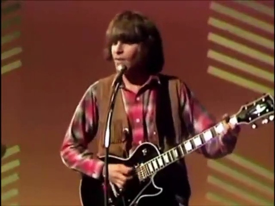Bad Moon Rising - Creedence Clearwater Revival (HQ - 5.1 Studio ) - (480p)