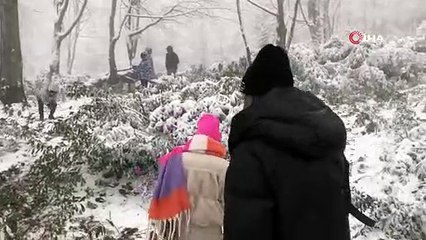 Beklenen kar gelince vatandaşlar soluğu Kartepe'de aldı