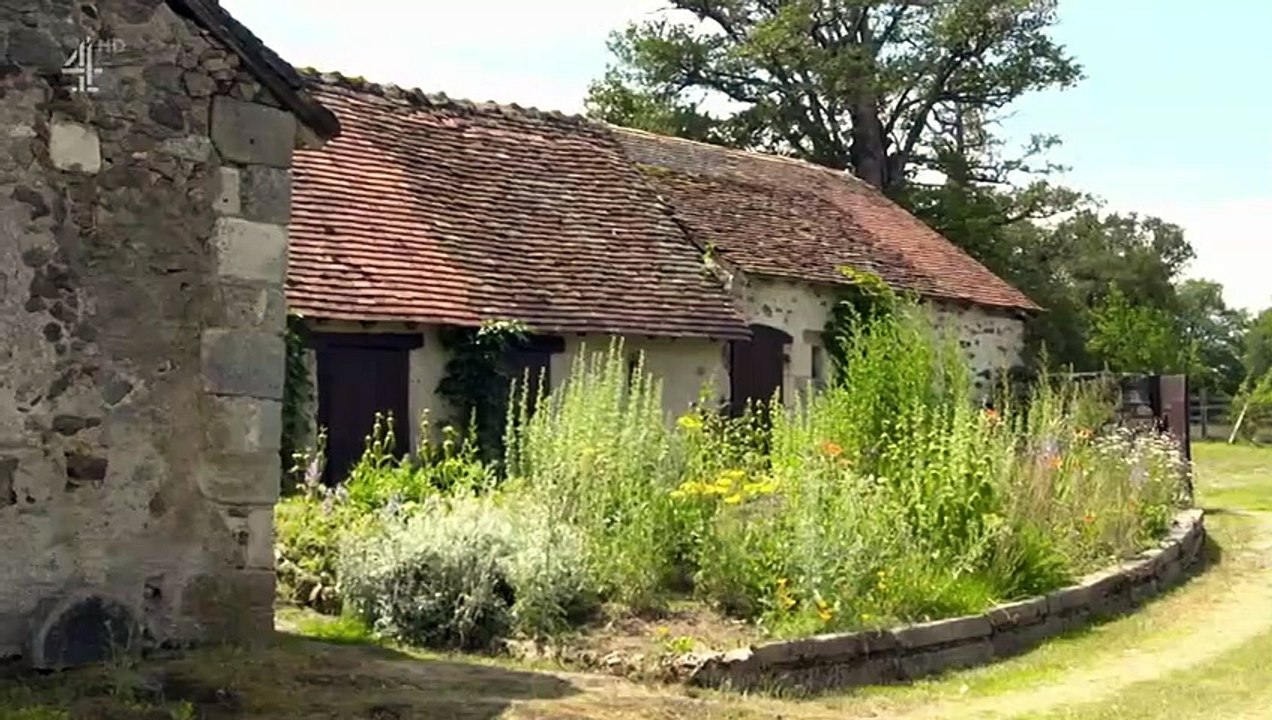 Escape to the Chateau - DIY - Se2 - Ep01 HD Watch