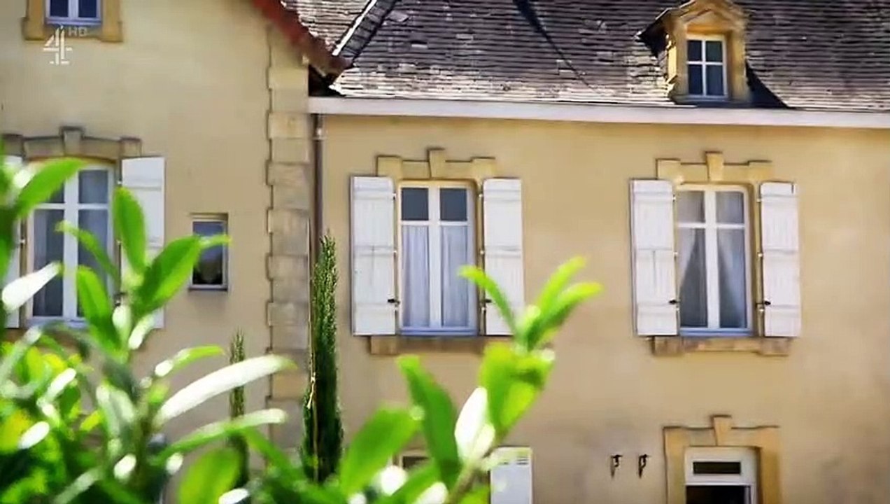 Escape to the Chateau - DIY - Se2 - Ep02 HD Watch