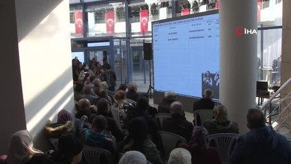 Aydın'da ilk kez ev sahibi olacaklar kura heyecanı yaşadı