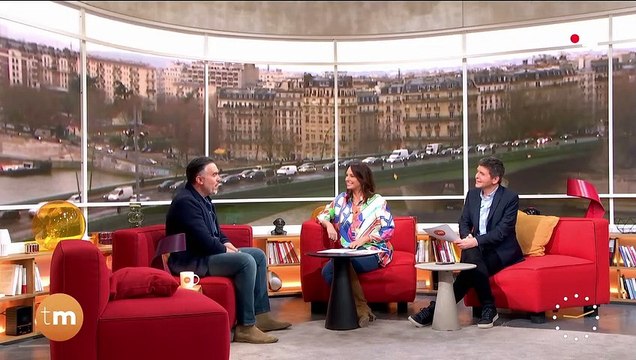 Maxime Chattam, le mari de Faustine Bollaert, invité de Télématin pour défendre son dernier roman - France 2