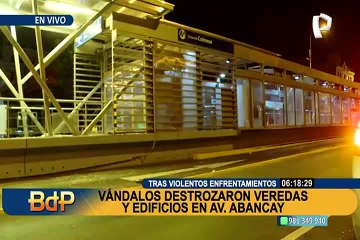 Download Video: Jornada de protestas en Lima: vándalos atacan a pedradas estación Colmena del Metropolitano