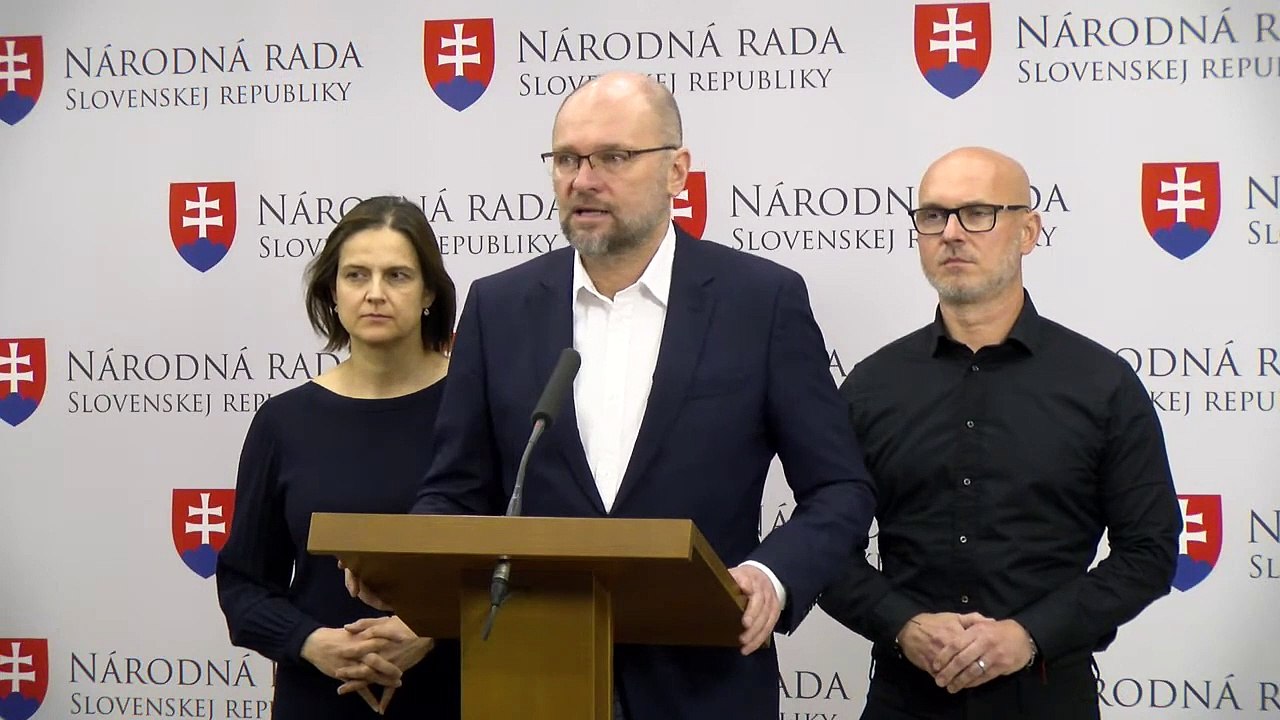 ZÁZNAM: SaS podporí voľby v septembri, ak sa bývalá koalícia nedohodne inak