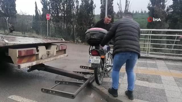 Otomobil ile motosiklet kafa kafaya çarpıştı: 1 ağır yaralı