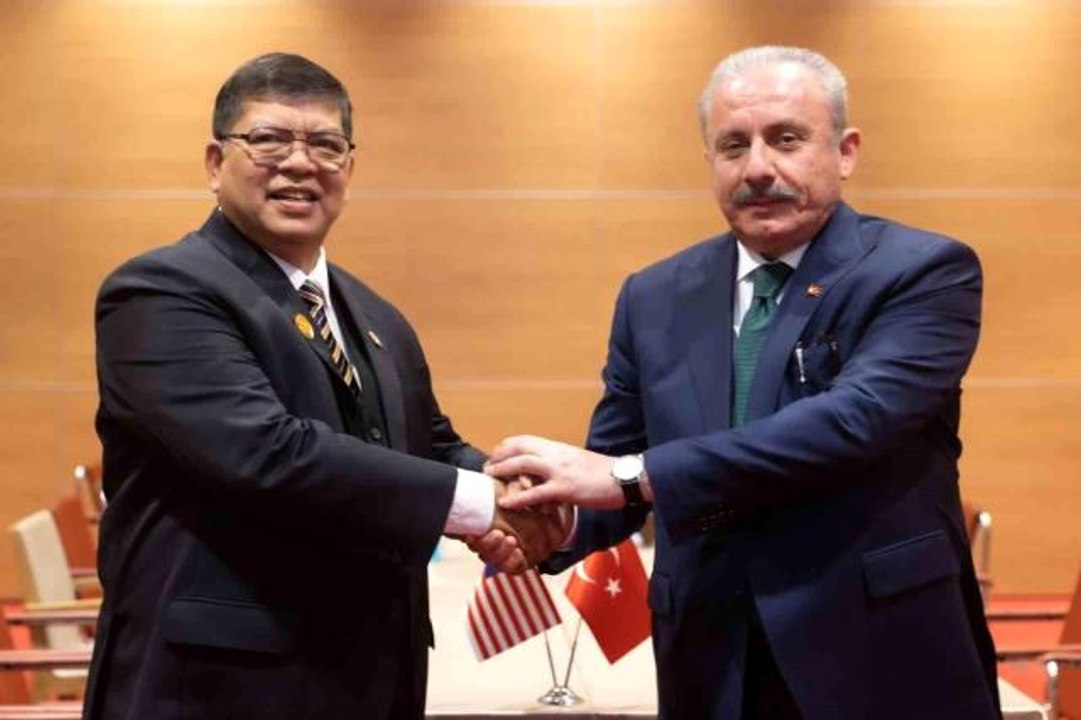 TBMM Başkanı Şentop, Malezya Temsilciler Meclisi Başkanı ile görüştü