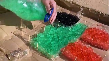 Скачать видео: Among Us Orbeez Experiment!! Coca Cola Fanta Sprite 7Up Pepsi Popular Sodas And Mentos Underground