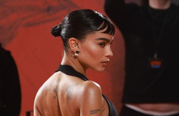 Zoe Kravitz cree que el maquillaje es "poderoso"