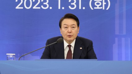 尹 "닳고 낡은 신발로 경기 못 뛰어...제도 전환해야" / YTN