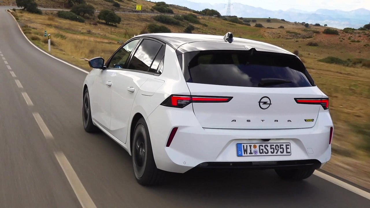 Motor, Fahrwerk, Leistung - Pure Dynamik in Opel Astra Gse