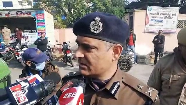 लघुशंका के लिए उतरे बदमाशों ने पुलिस के छीने हथियार, जबाव में पुलिस ने मारी गोली, एक की हालत गंभीर