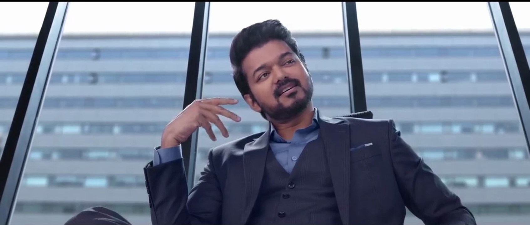 Varisu (Hindi) Official Trailer - Thalapathy Vijay, Rashmika Mandanna, Vamshi Paidipally - S.Thaman