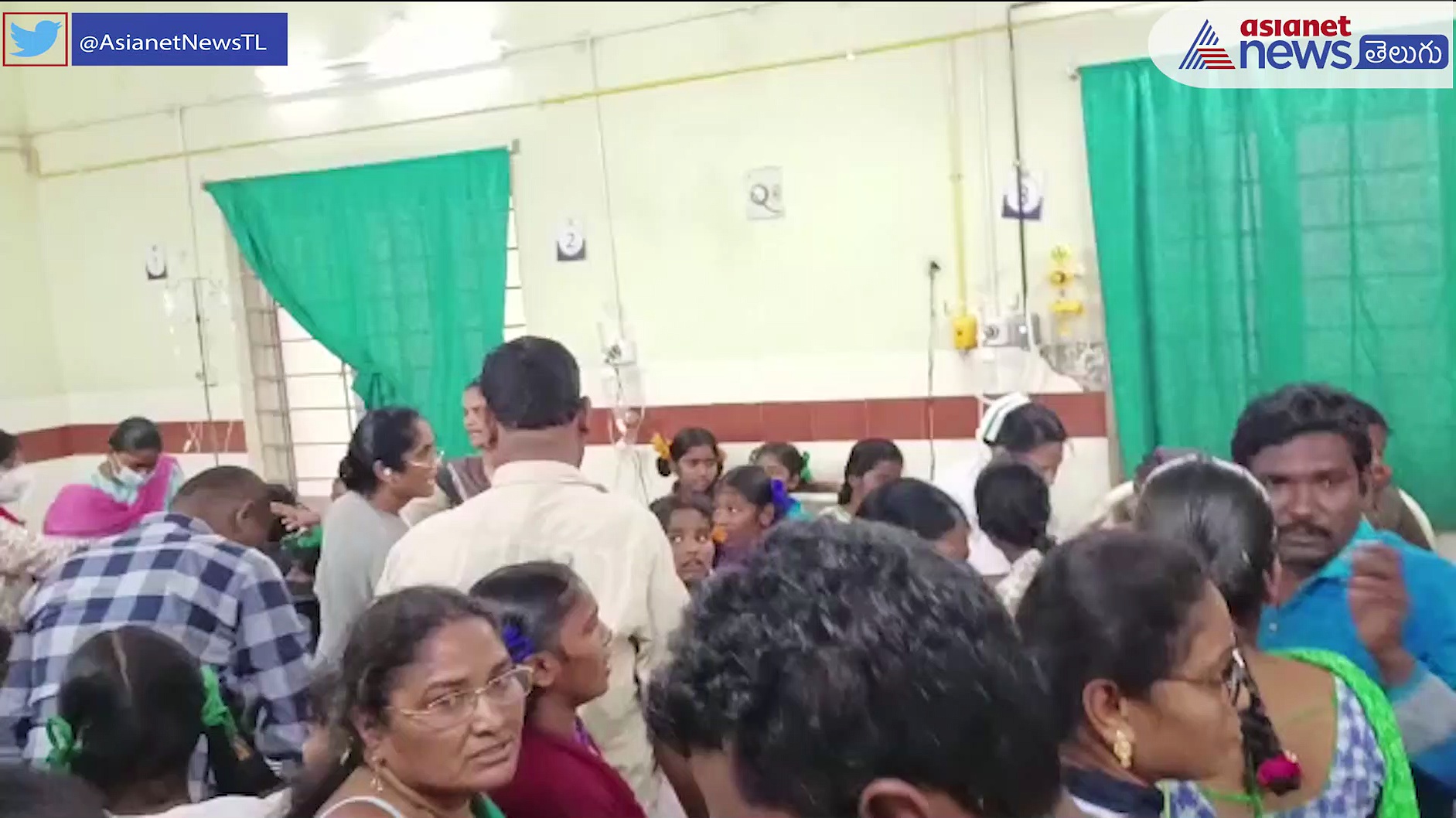 సత్తెనపల్లిలో కలకలం... 150 మందికి పైగా గురుకుల విద్యార్థినులకు  ఫుడ్ పాయిజన్