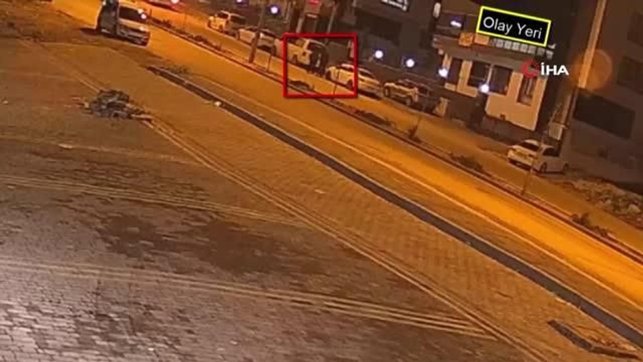 Evden 120 bin liralık ziynet eşyası hırsızlığı kamerada