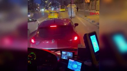 İETT'yi sıkıştırdı: Yolcunun üzerine sürdü