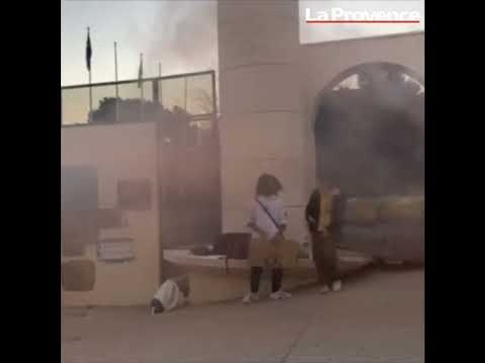 Réforme des retraites : blocus au lycée Marseilleveyre, à Marseille